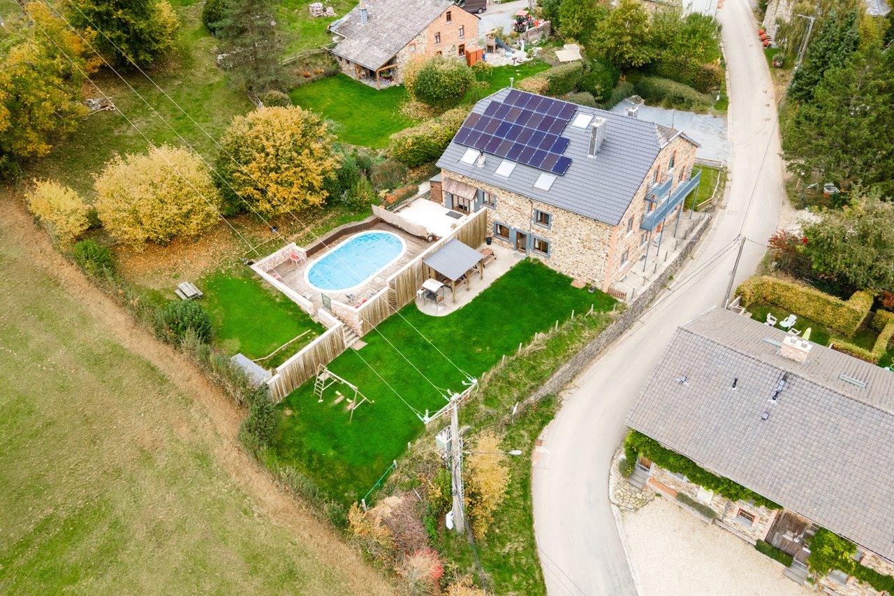 Ensemble immobilier : gîte 15 personnes et loft