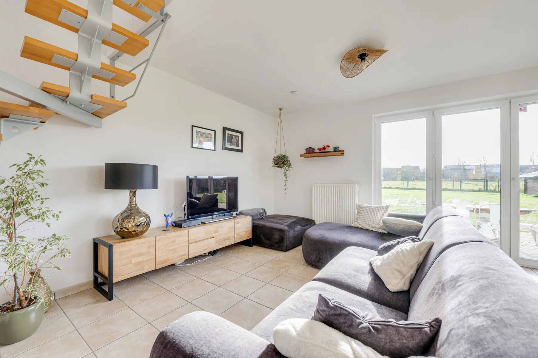 5bd28adeed8641408f2ba9320f09f984