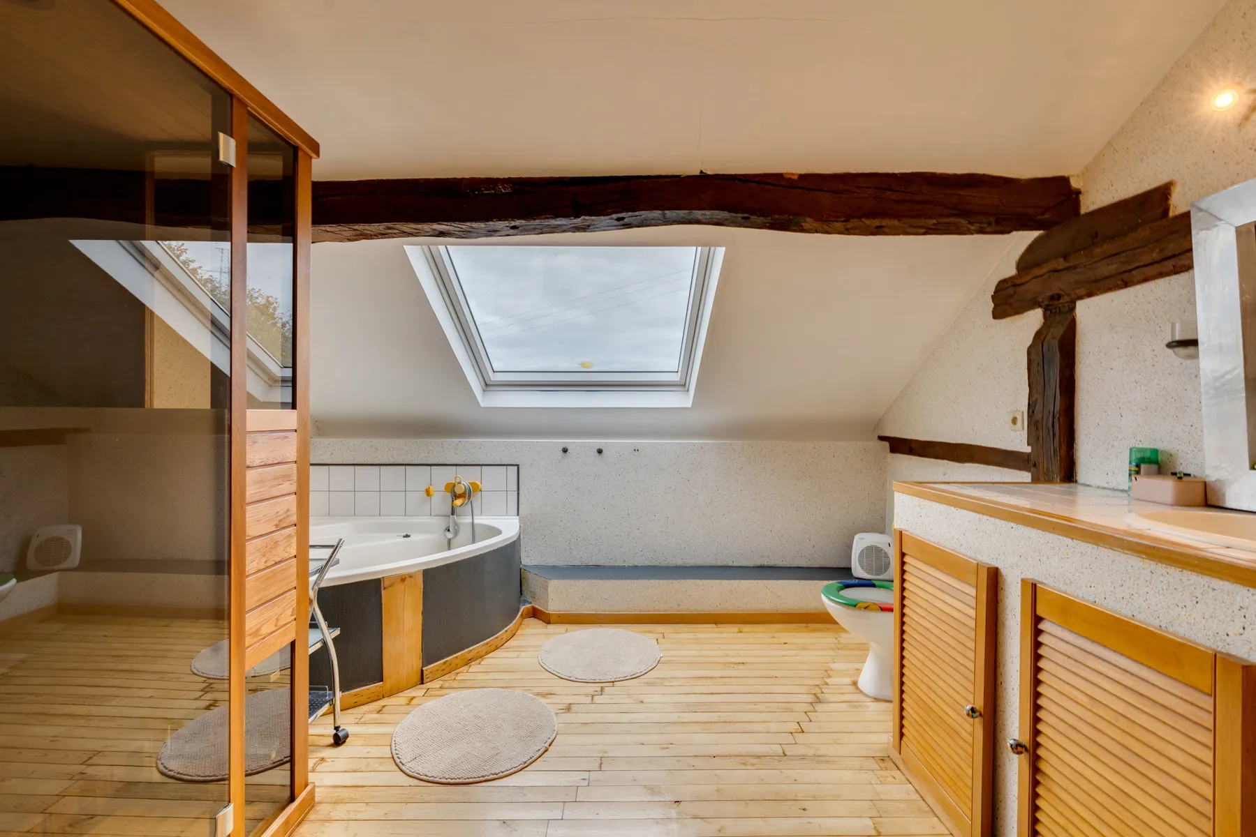 65e0b57ff39846cfbe09b340b13eeb70